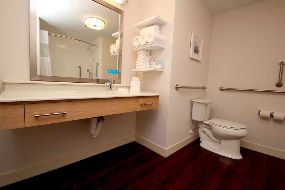Hampton Inn Suffolk - photo 34