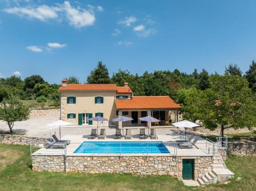 Villa Katarina — 4-Star Luxury Hotel in Labin, Croatia