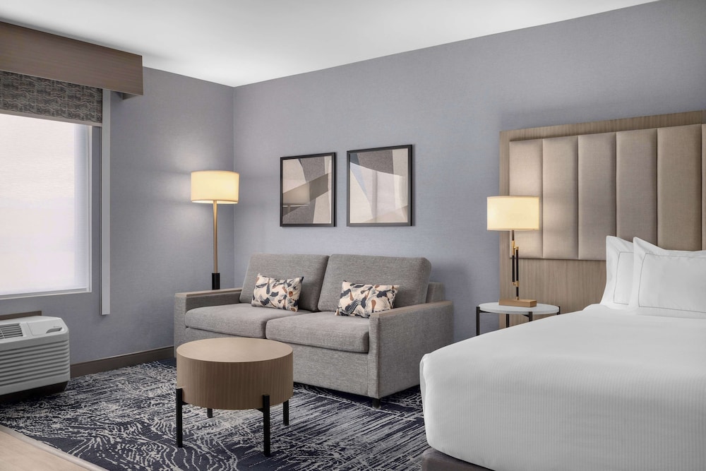 DoubleTree by Hilton Las Vegas Airport - photo 9