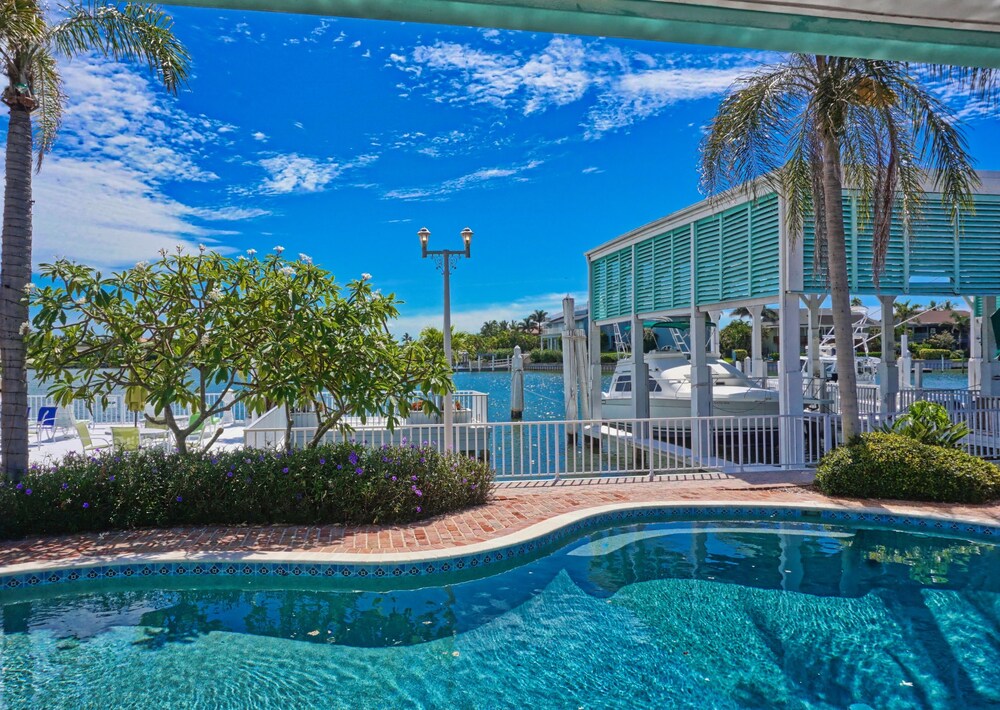 Pass a grille Boutique Resort by TechTravel in Saint Pete Beach, United States