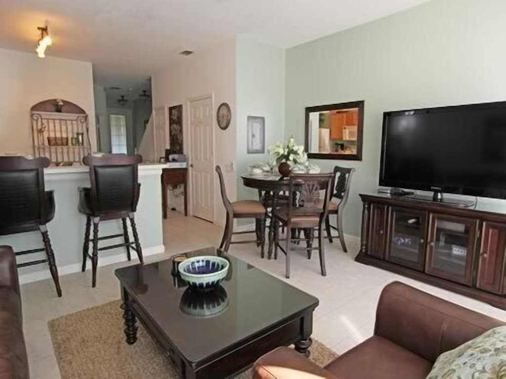 Ov2311 Windsor Palms Resort 3 Bed 2.5 Baths Townhome - photo 2