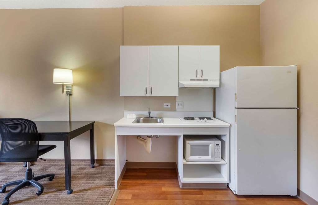 Extended Stay America Suites Chicago Elmhurst O'Hare - photo 17