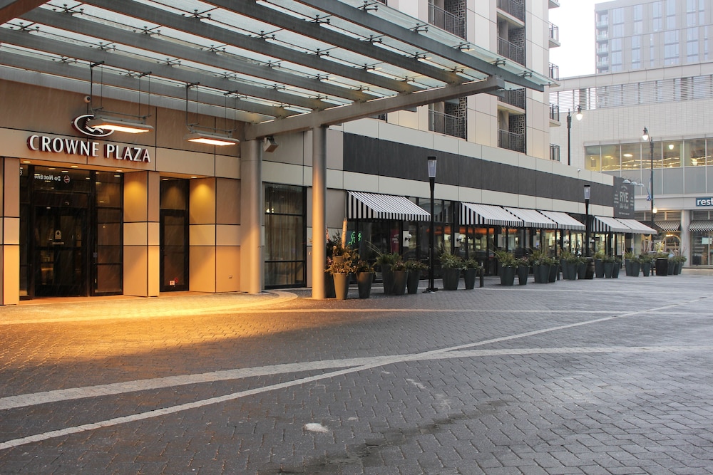 Crowne Plaza Chicago West Loop by IHG - photo 47