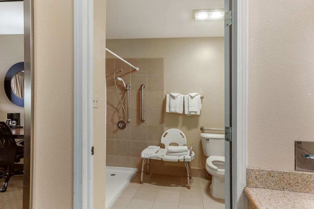 Quality Inn Ontario - photo 17