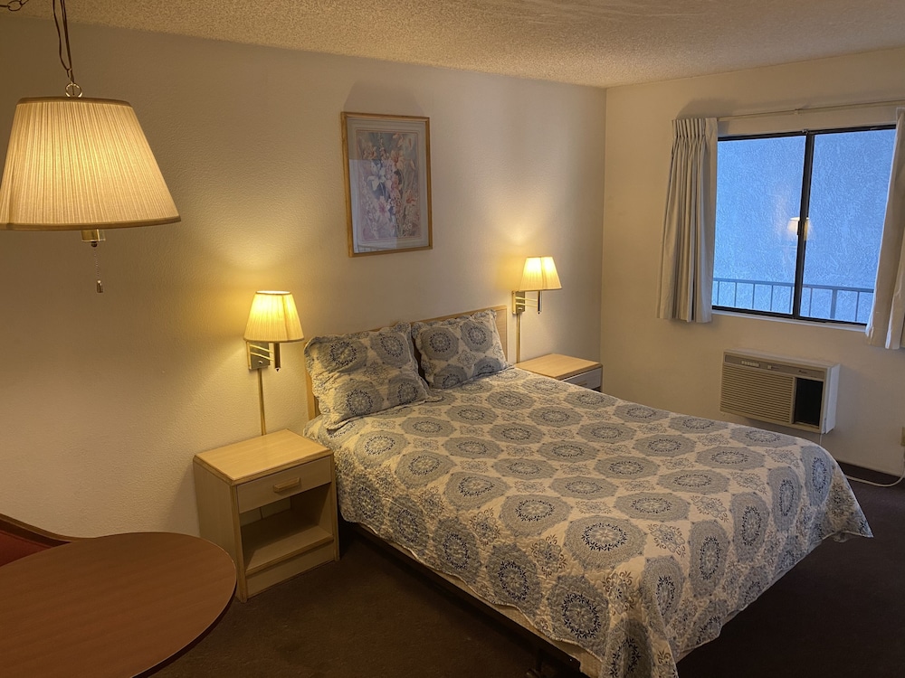 Circle Inn Motel - photo 16