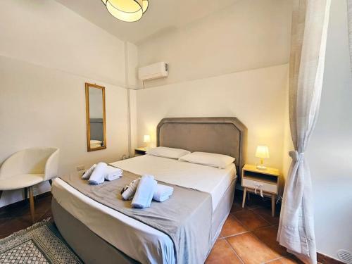 Vicolo di Monte del Gallo 24 Vatican City — 4-Star Luxury Hotel in Rome, Italy