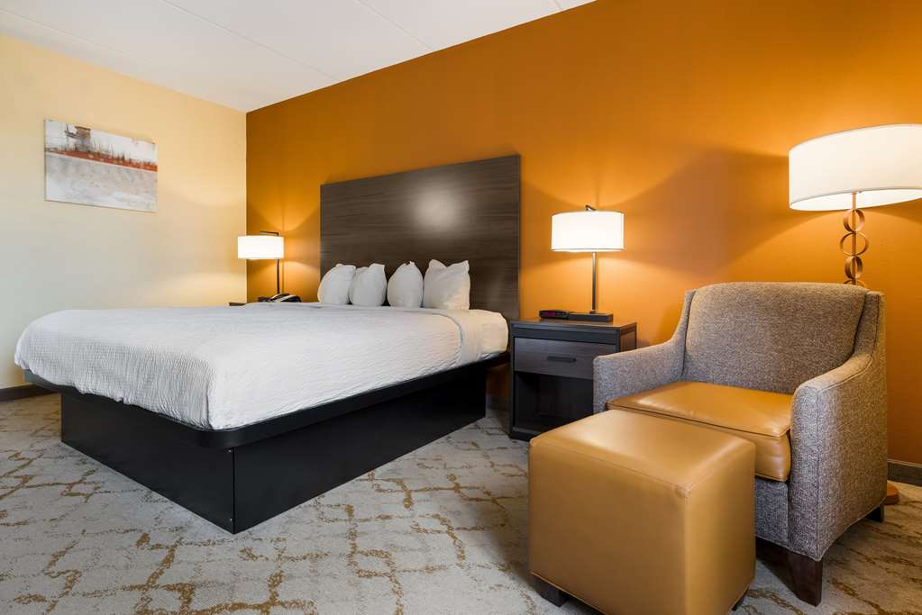 Best Western Grand Victorian Inn - photo 25