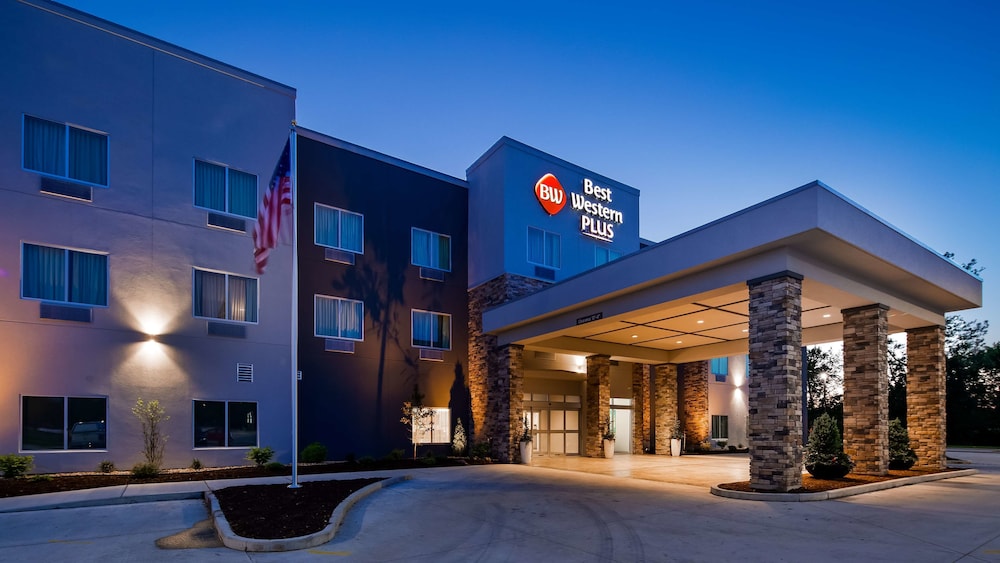 Best Western Plus Parkside Inn & Suites - featured photo