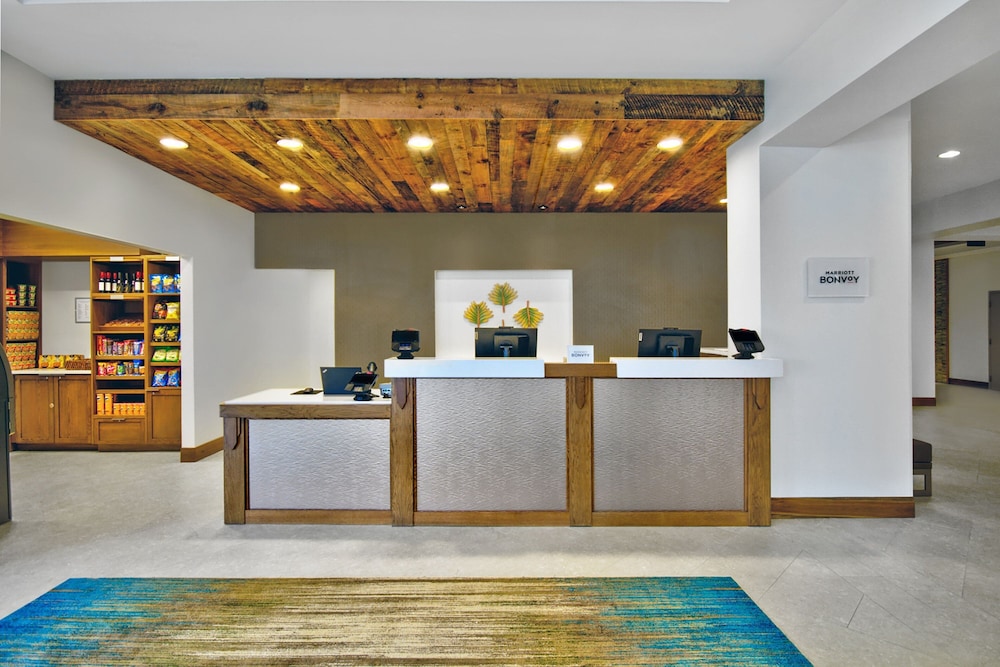 Fairfield By Marriott Inn & Suites Orlando At Flamingo Crossings Town Center - photo 4