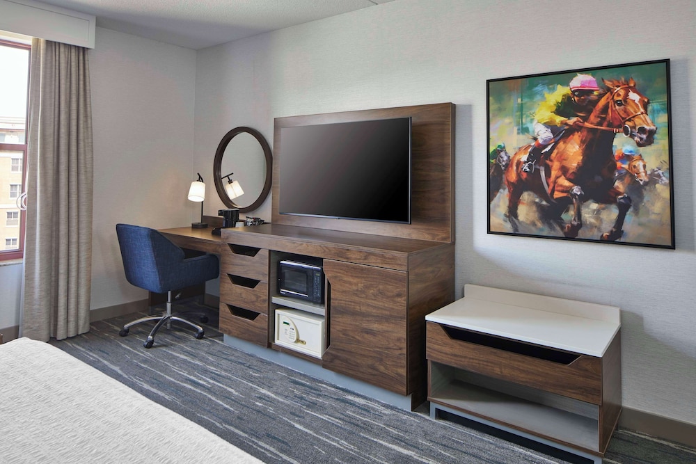 Hampton Inn & Suites Saratoga Springs Downtown - photo 31