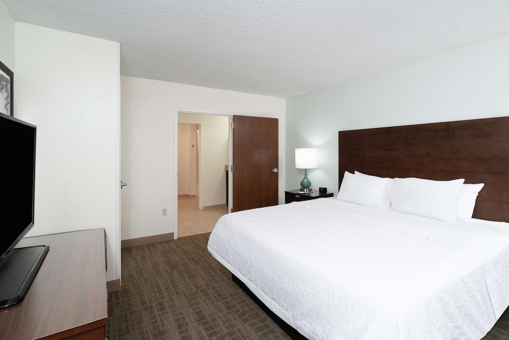 Hampton Inn & Suites Nashville Franklin - photo 11