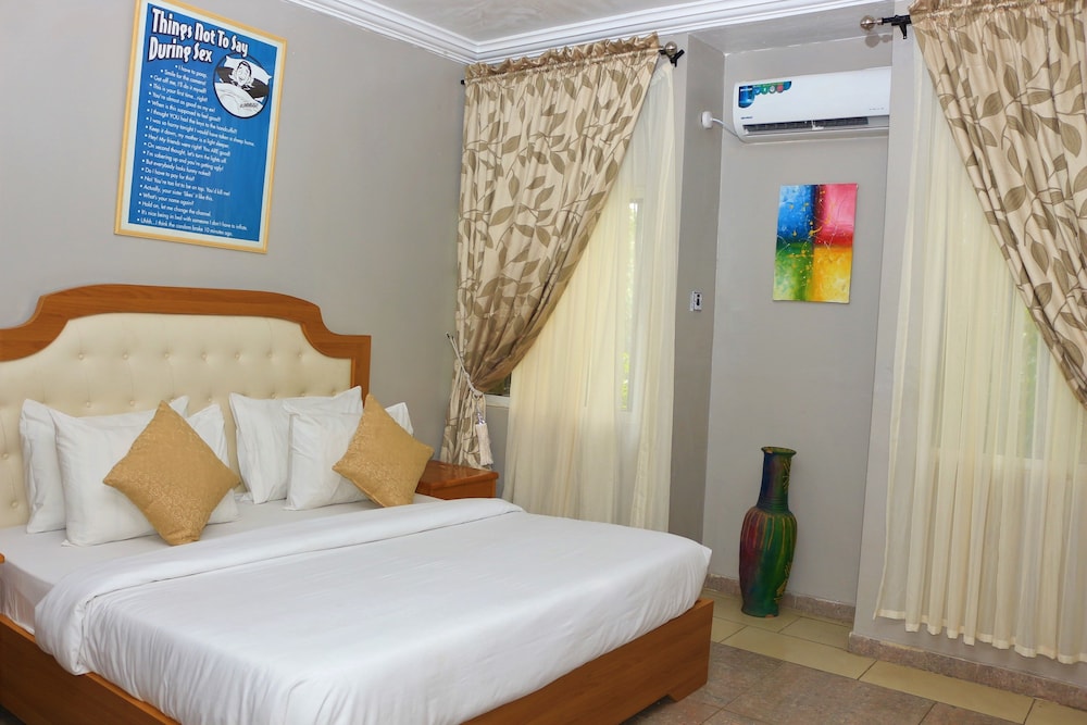 Jacaranda Suites — Calabar — photo 4