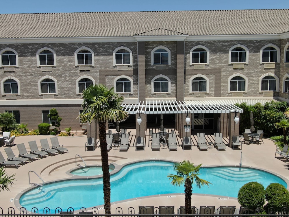 Best Western Plus Abbey Inn - photo 49
