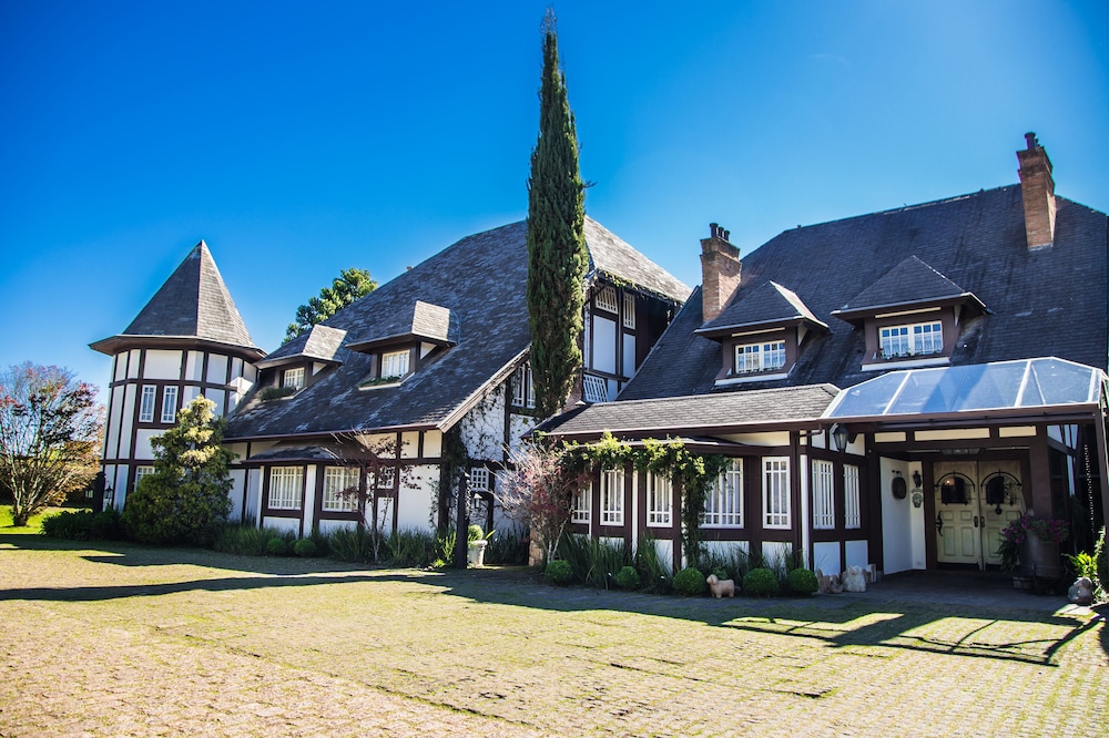 Chateau La Villette in Campos Do Jordao, Brasil