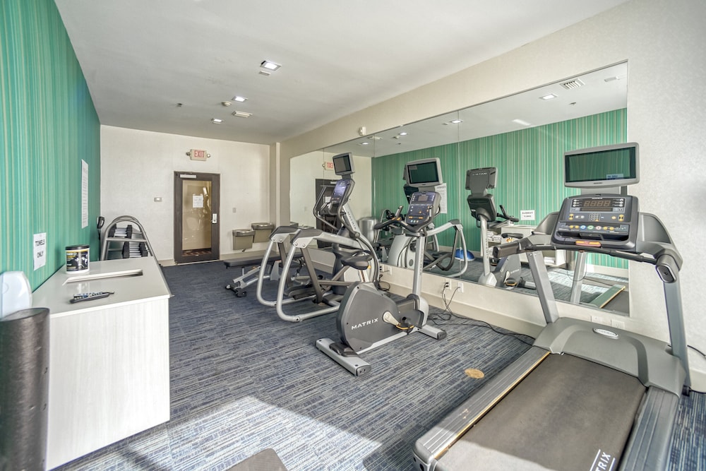 Holiday Inn Express Suites Beeville by IHG - photo 31