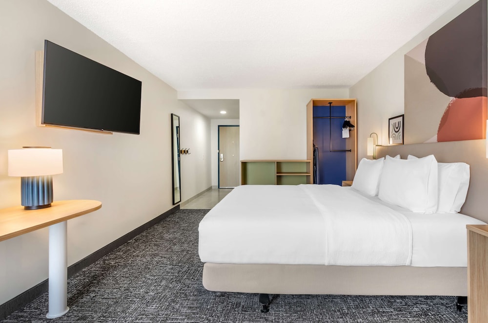 Spark By Hilton Roanoke Airport - photo 12