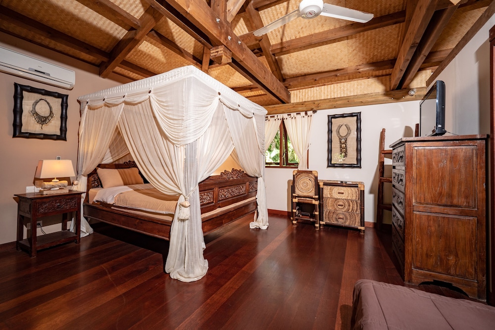 Les cases de Plum in Noumea, New Caledonia