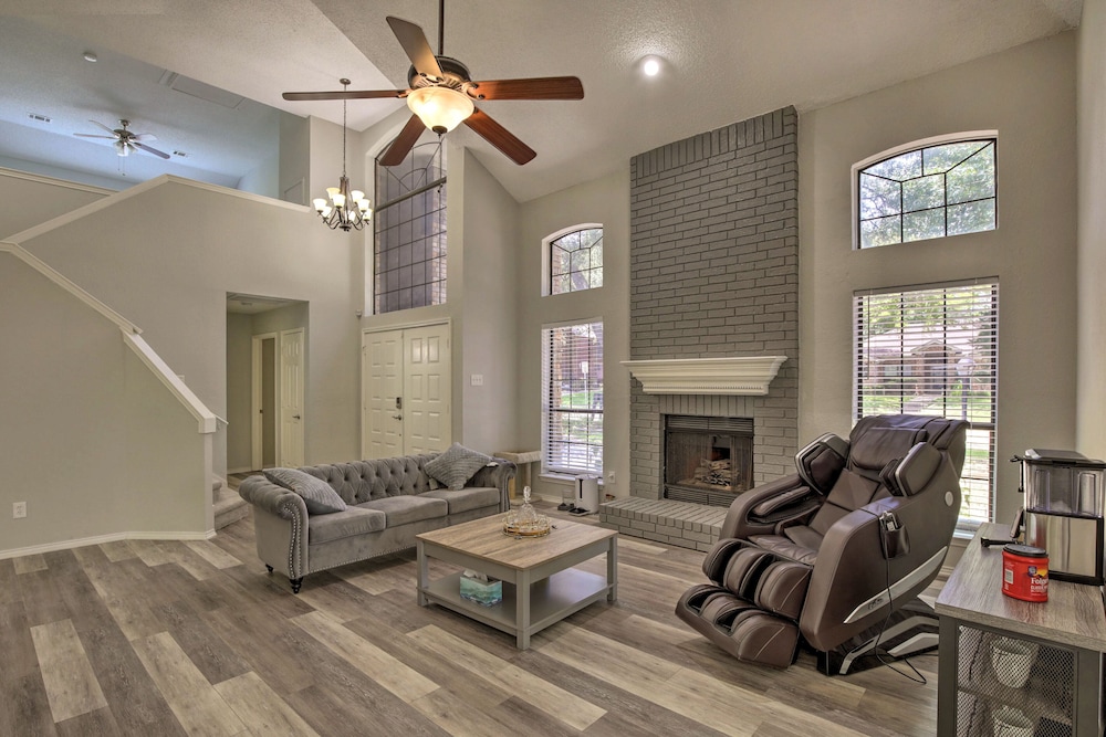 Convenient Allen Retreat 2 Mi to Downtown — hotel in Allen