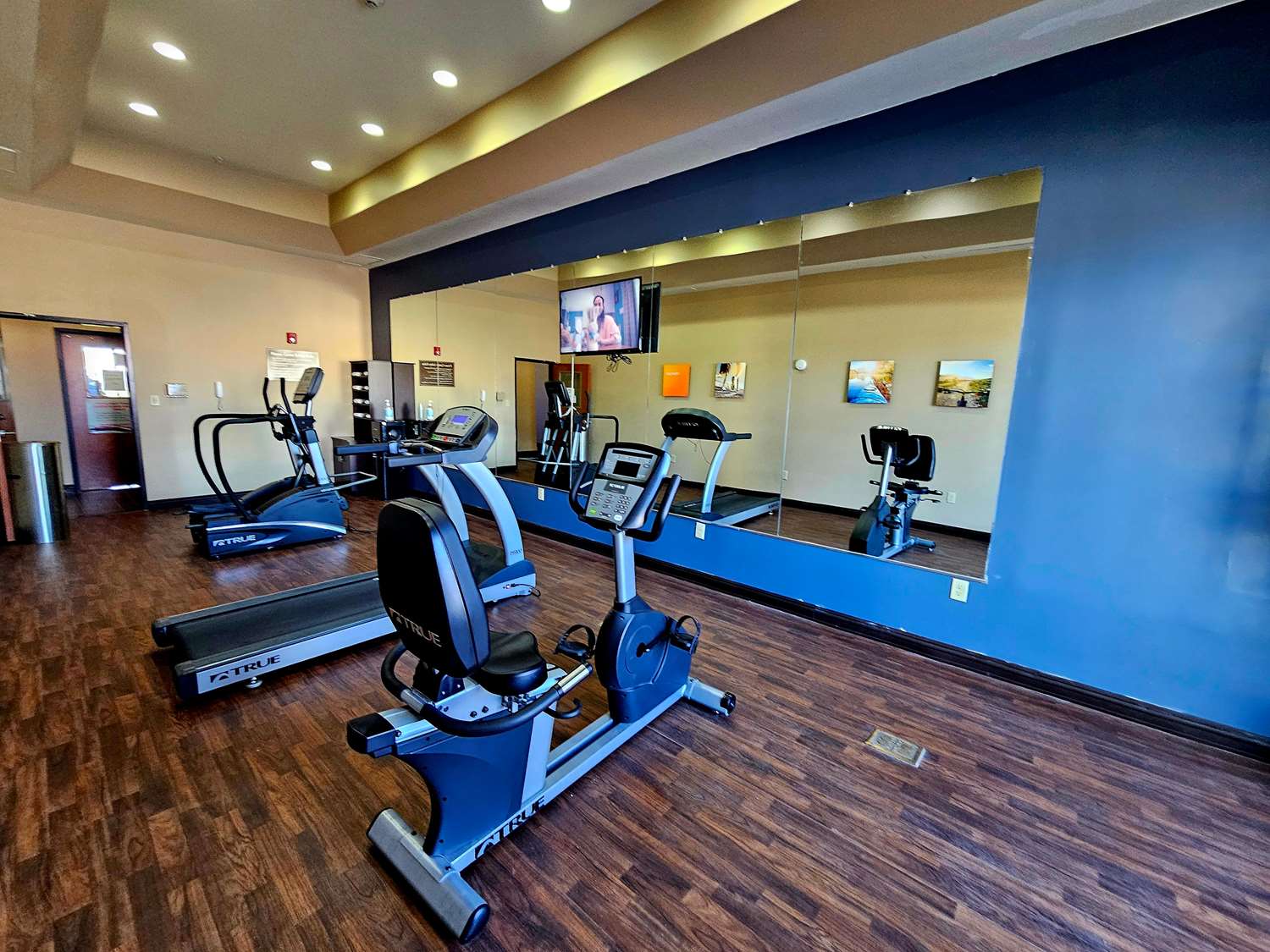 Comfort Inn & Suites Independence - photo 14