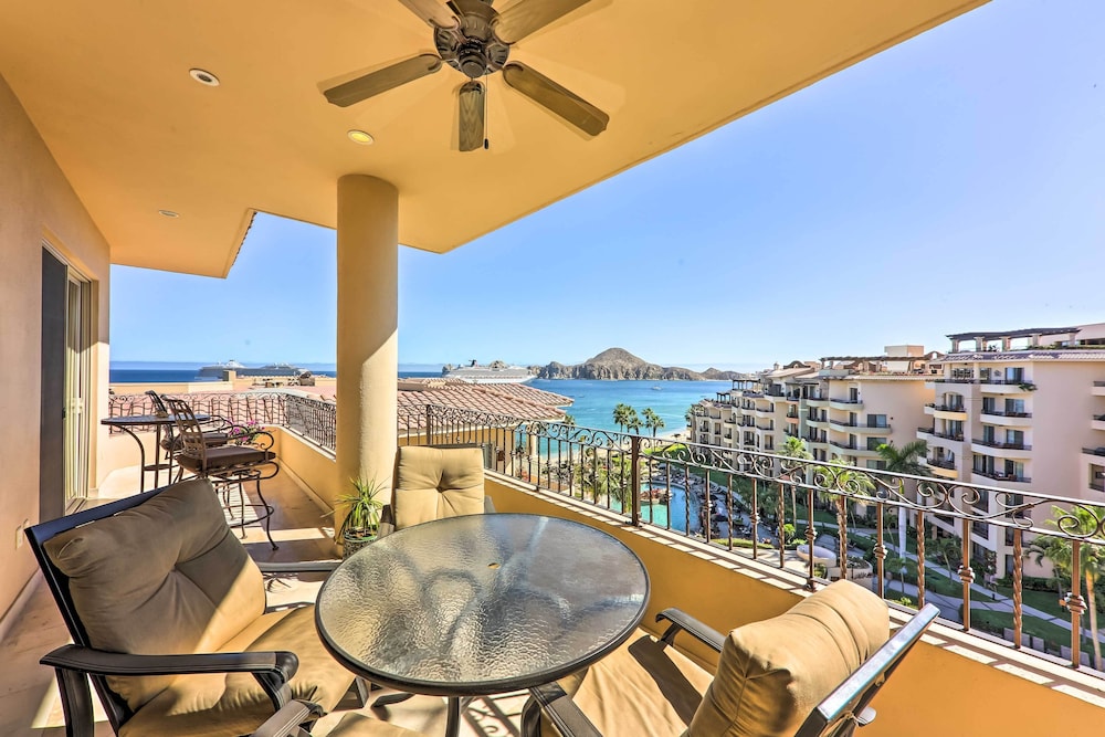 Cabo San Lucas Villa with Resort Amenities in Cabo San Lucas, Mexico