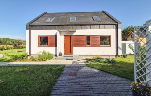 Awesome Home In Nowe Warpno With Wifi — 4-Star Luxury Hotel in Nowe Warpno, Poland