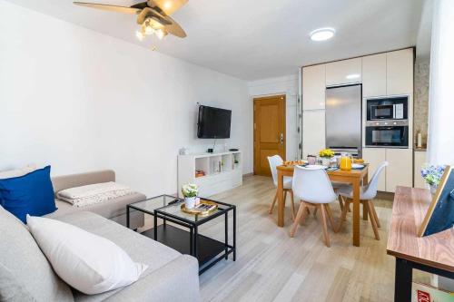 Nuevo Apartamento a 500m de la JuderA a con Parking — 4-Star Luxury Hotel in Cordoba, Spain