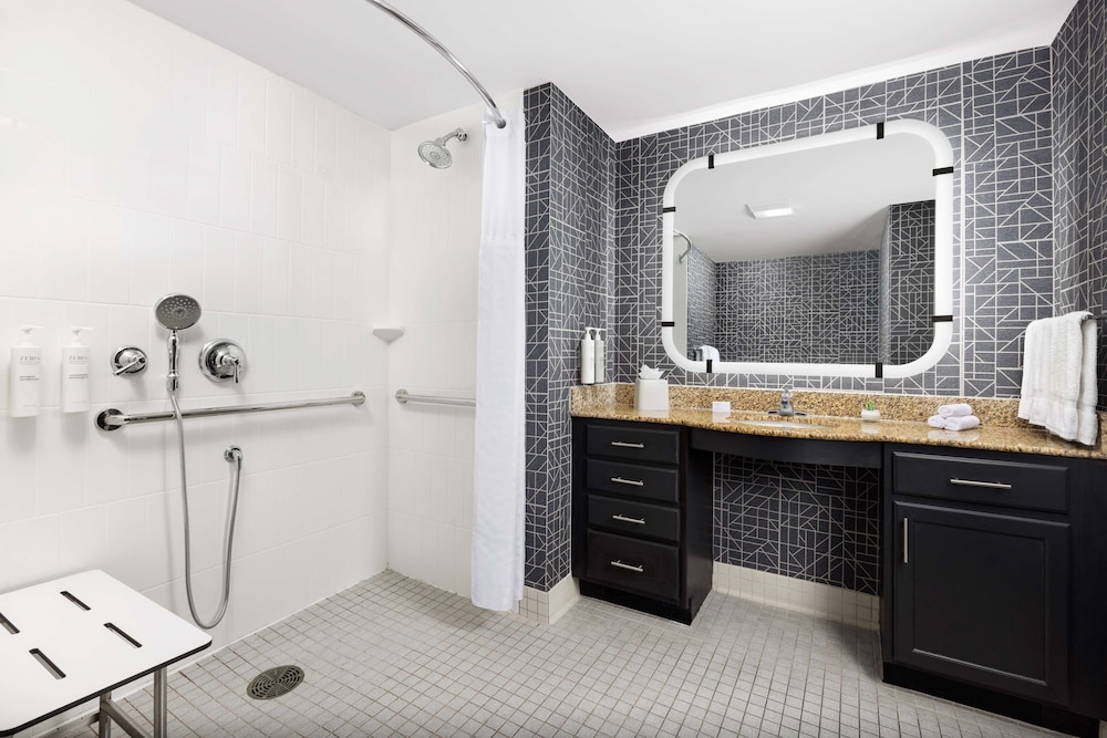 Homewood Suites by Hilton Manchester Airport - photo 30