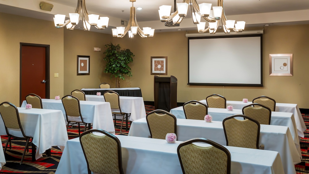 Holiday Inn Oklahoma City Airport by IHG - photo 31