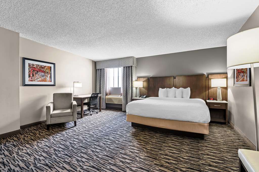 Best Western Los Alamitos Inn & Suites - photo 32