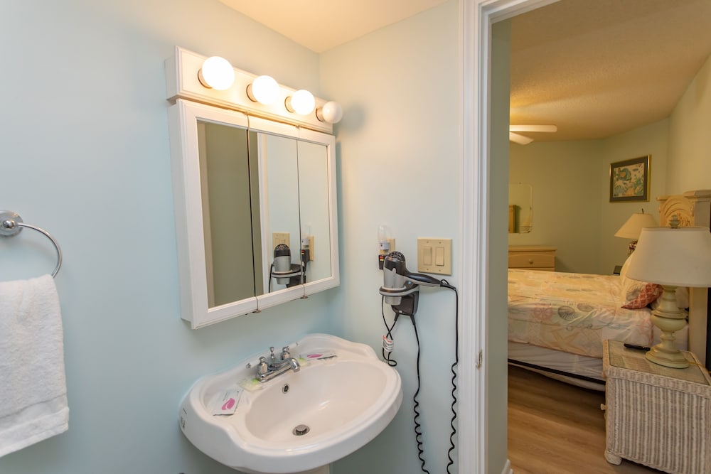 Royal Garden Resort 1012 2 Bedroom Condo by RedAwning - photo 20