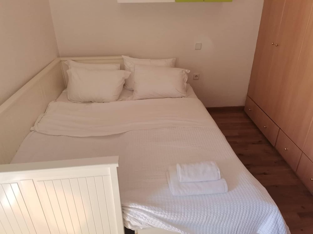 Sky Line Penthouse Apartment — 4-Star Luxury Hotel in Trikala, Greece