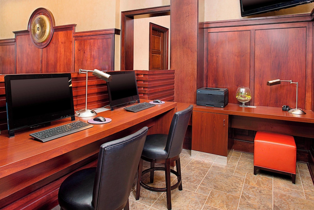 Sheraton Rockville Hotel - photo 9
