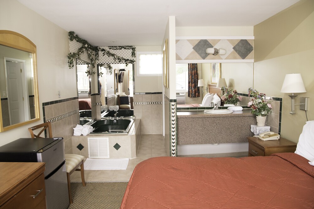 Capri inn and Suites - photo 25