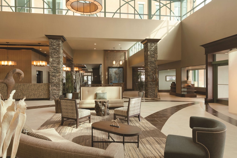 Embassy Suites Saratoga Springs - photo 3