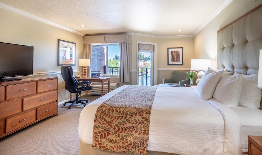 Century Hotel - photo 15