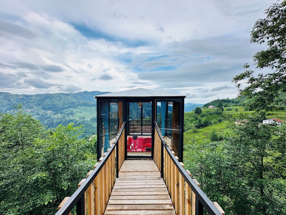Organikkoy Bungalov — 4-Star Luxury Hotel in Camlihemsin, Turkey