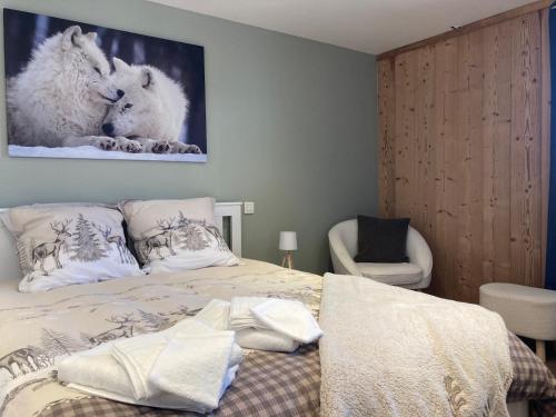 Renovated Flat Facing Mont Blanc — Combloux