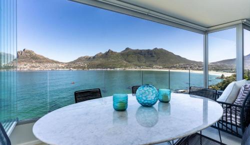 Stylish ocean side apartment