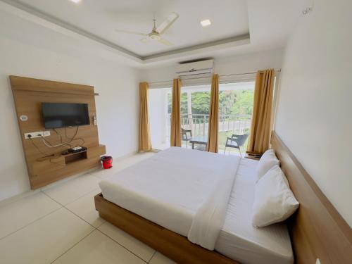 Hotel Lets Stay - last minute hotel in Cochin