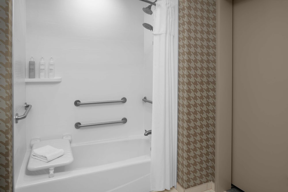 Home2 Suites by Hilton Hobbs - photo 14