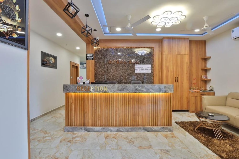 Hotel Tgr Rooms — hotel in Palanpur