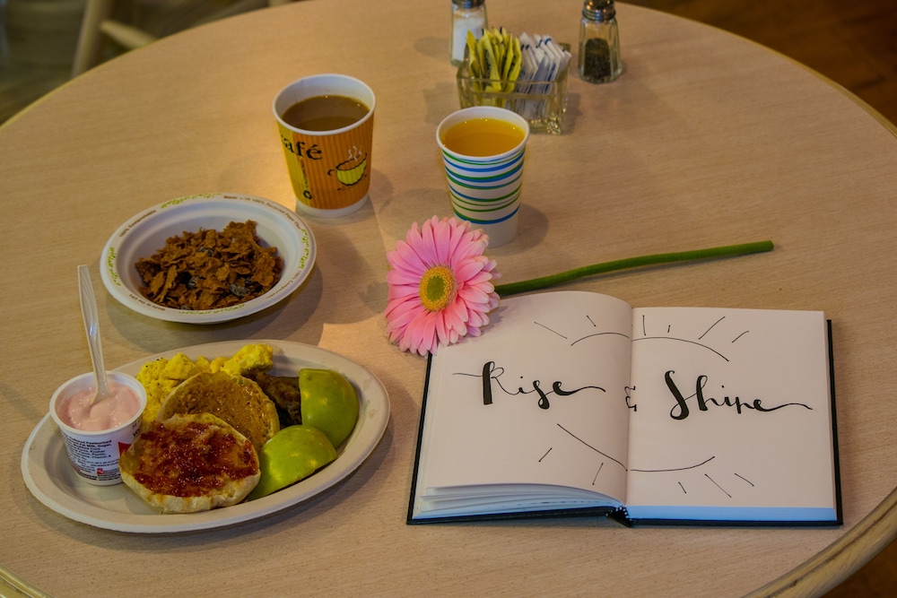 Refuge Inn - photo 36