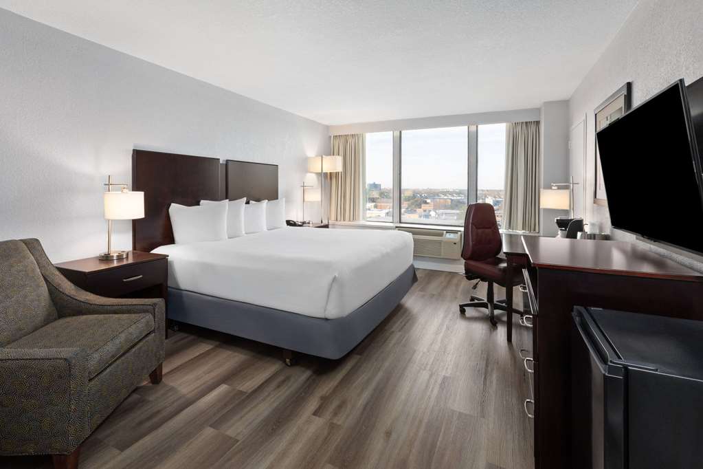 Wyndham Garden Norfolk Downtown - photo 14