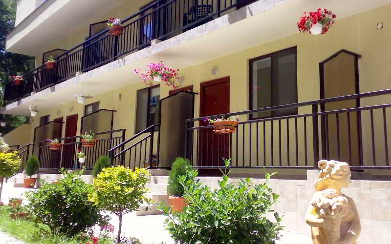 Teen Apart hotel in Mangalia, Romania