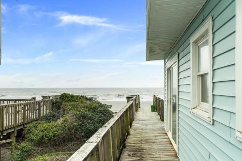 My Two Gulls by Oak Island Accommodations - photo 33