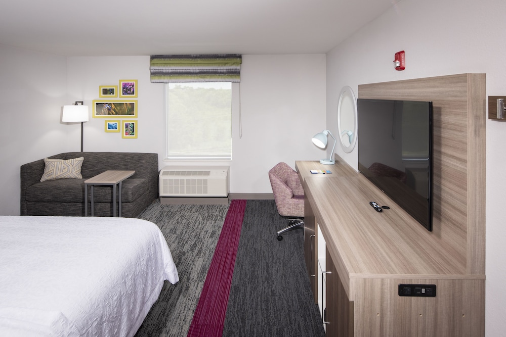 Hampton Inn & Suites Rocky Hill Hartford South - photo 20