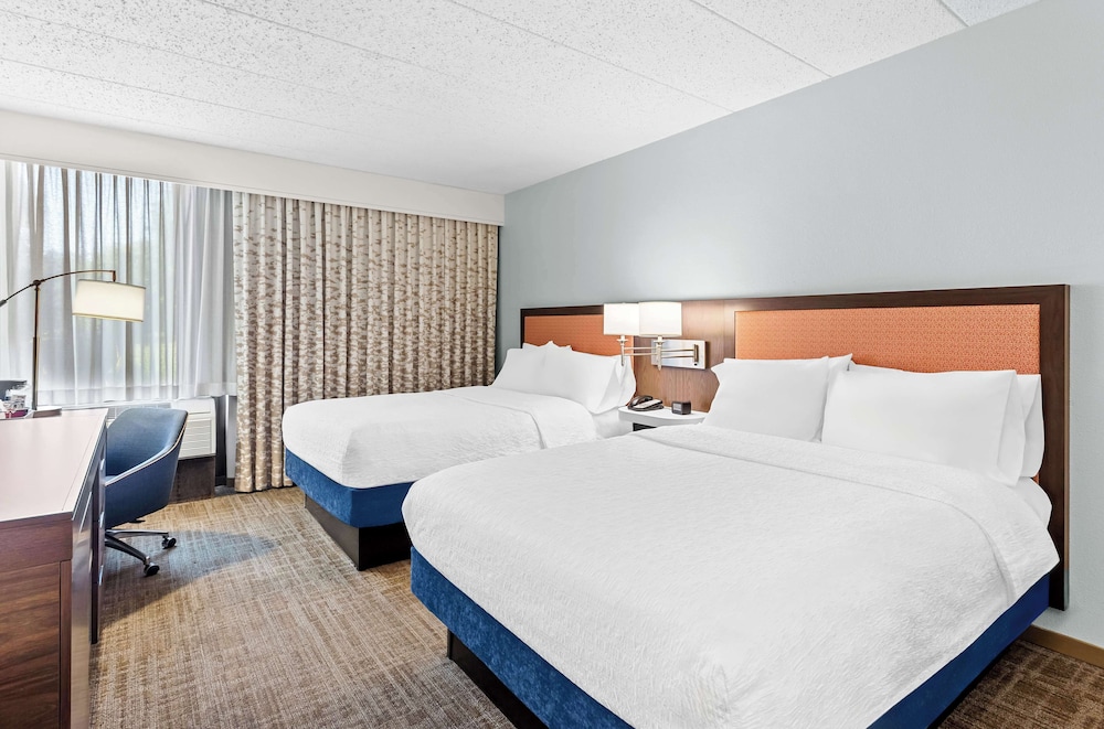 Hampton Inn Chicago Naperville - photo 9