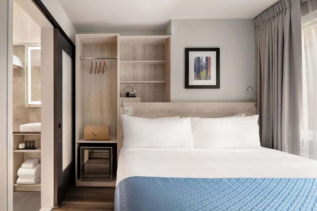 Wingate by Wyndham New York Midtown South 5th Ave - photo 6