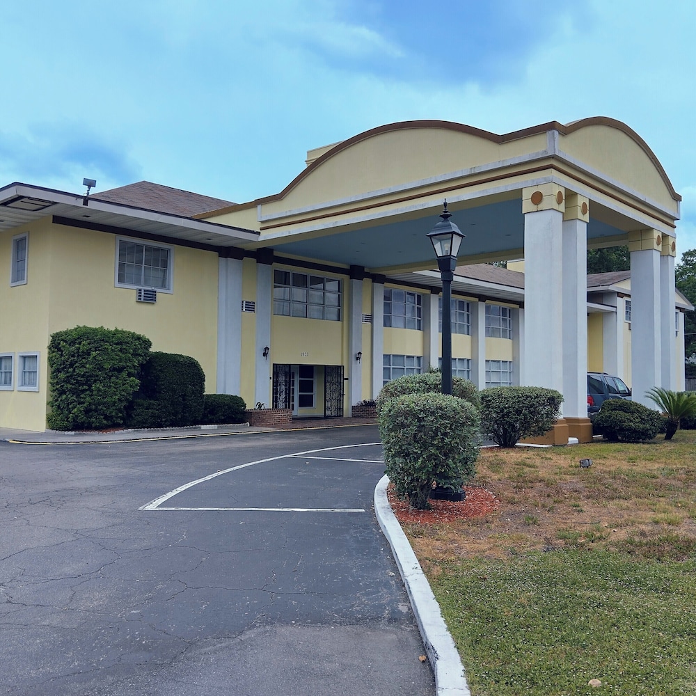University Inn — Gainesville