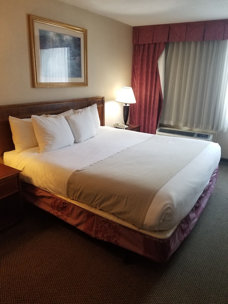 Fireside Inn & Suites Portland - photo 14